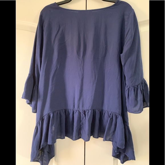 Vera Wang navy blouse - Picture 2 of 2